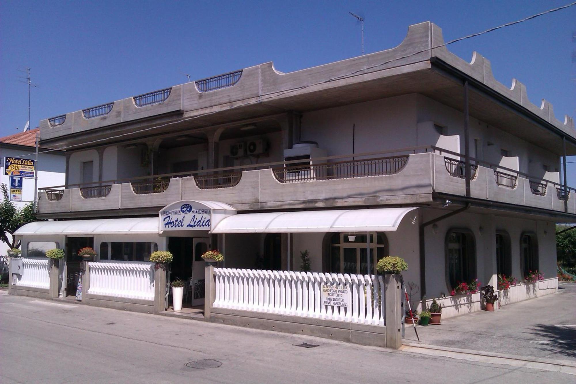 Hotel Lidia Alba Adriatica Eksteriør billede