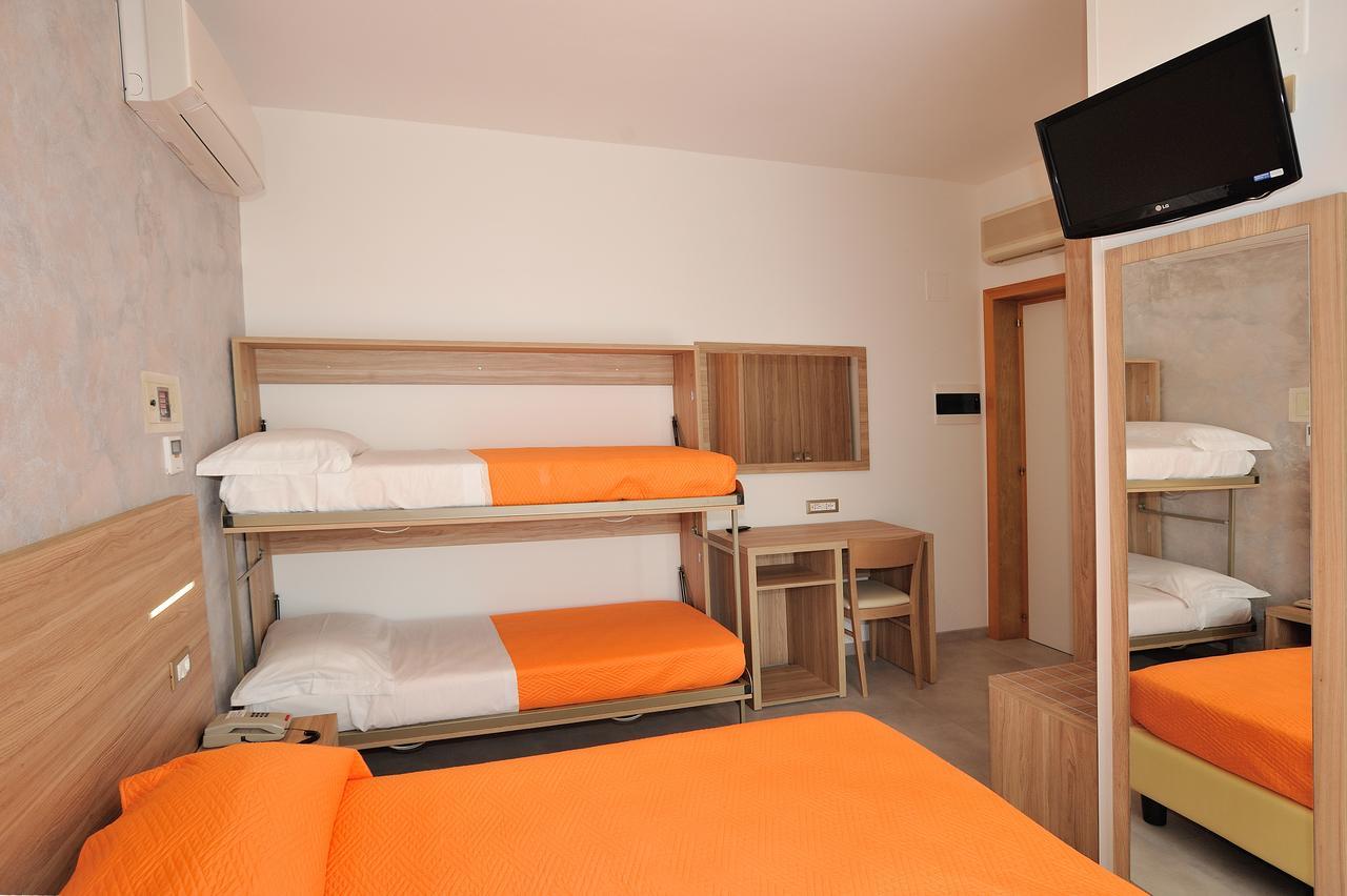 Hotel Lidia Alba Adriatica Eksteriør billede