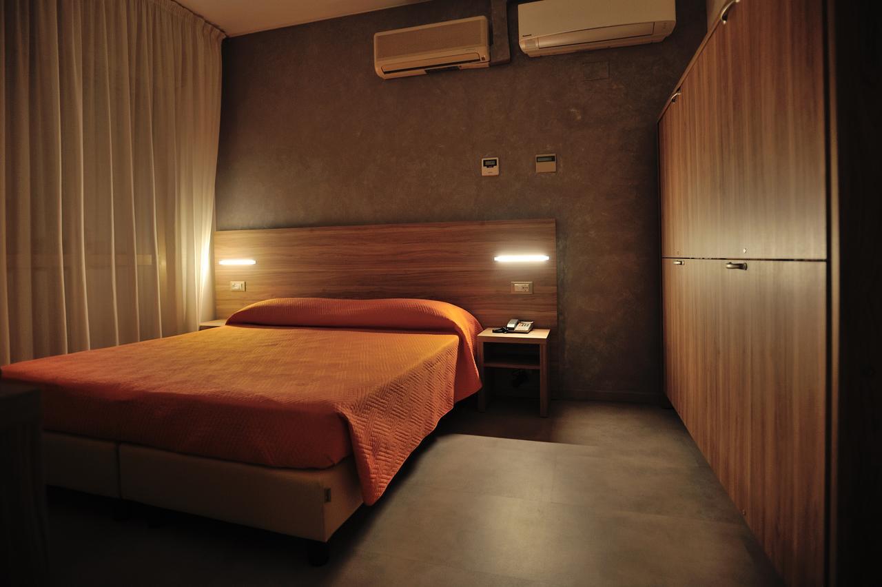 Hotel Lidia Alba Adriatica Eksteriør billede