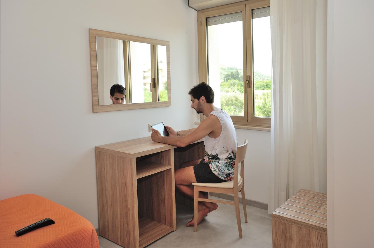 Hotel Lidia Alba Adriatica Eksteriør billede